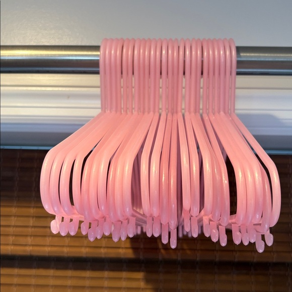 Kids Pink Hangers Set of 27 - Picture 3 of 6